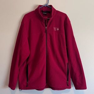Men’s mountain hardware jacket